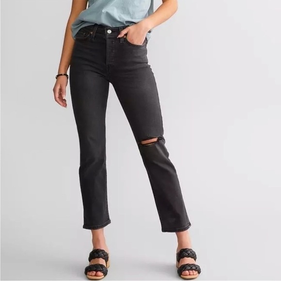 NWT Levi’s Wedgie Straight High Waist Distressed Jeans Cut and Dry Black - Picture 1 of 10